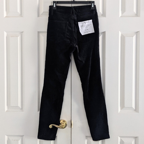 GOOD AMERICAN Good Legs Exposed Zipper Velvet Skinny Jeans - Picture 3 of 7